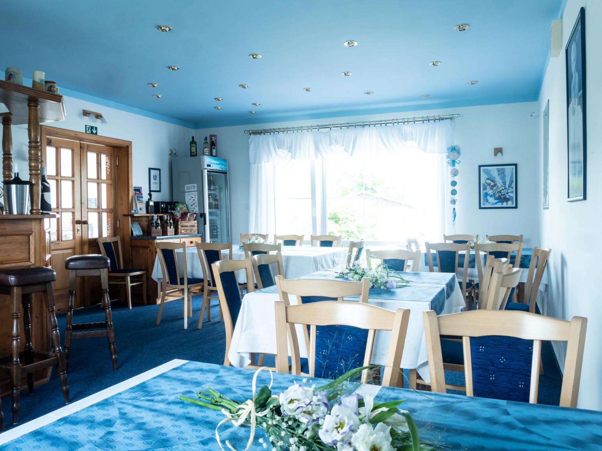 Penzion Benesov Hotel Broumov Bagian luar foto