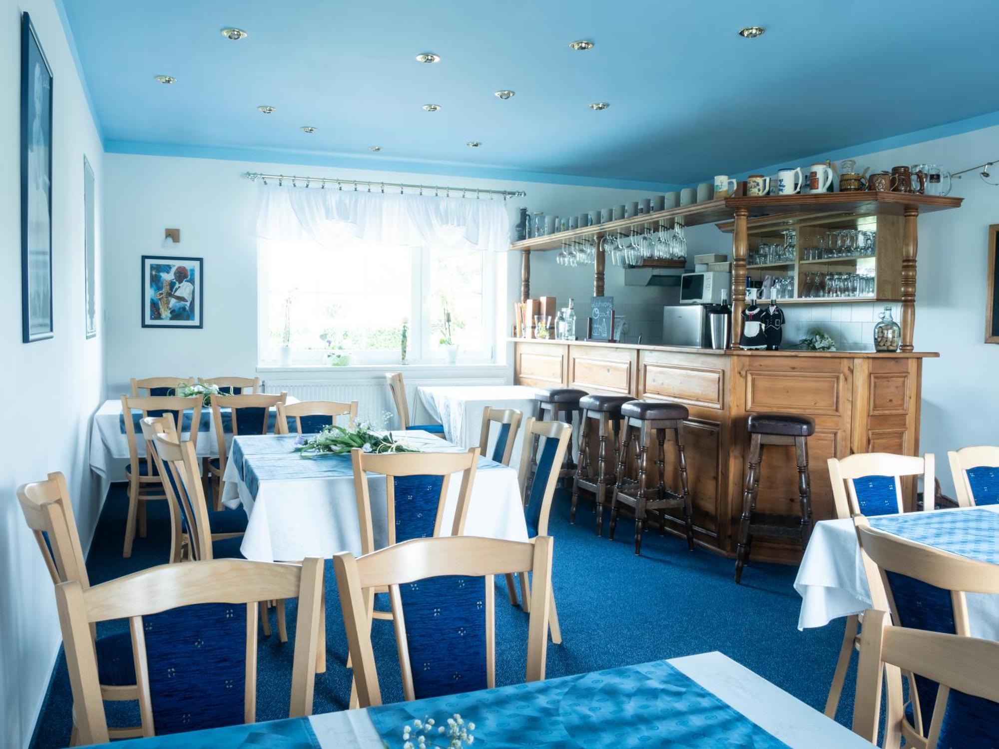 Penzion Benesov Hotel Broumov Bagian luar foto